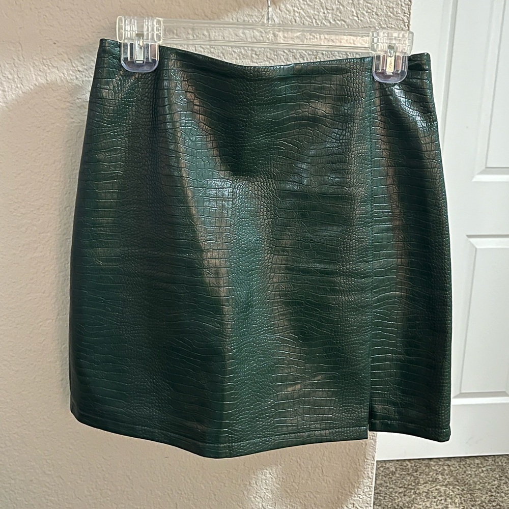 Faux Leather Green Topshop Skirt US sz. 6